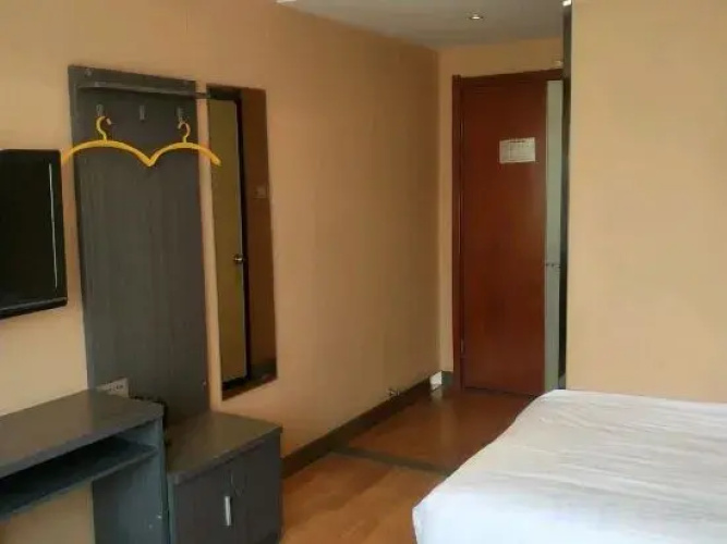 9 Days Business Hotel