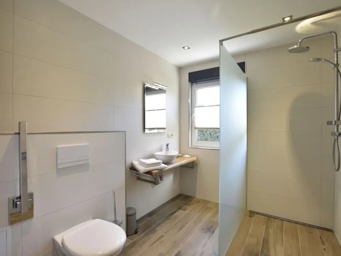 2 Bedrooms Classic Apartment