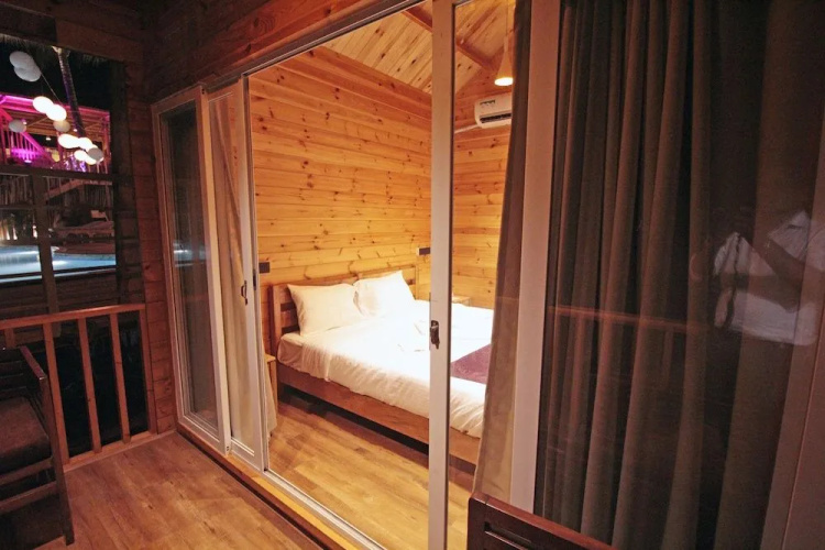 Larive Beach Resort