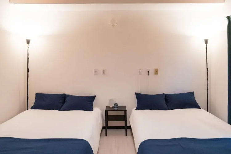 Namba West 5 connecting room