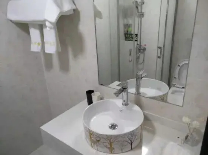 Shanghai Rongle Hotel