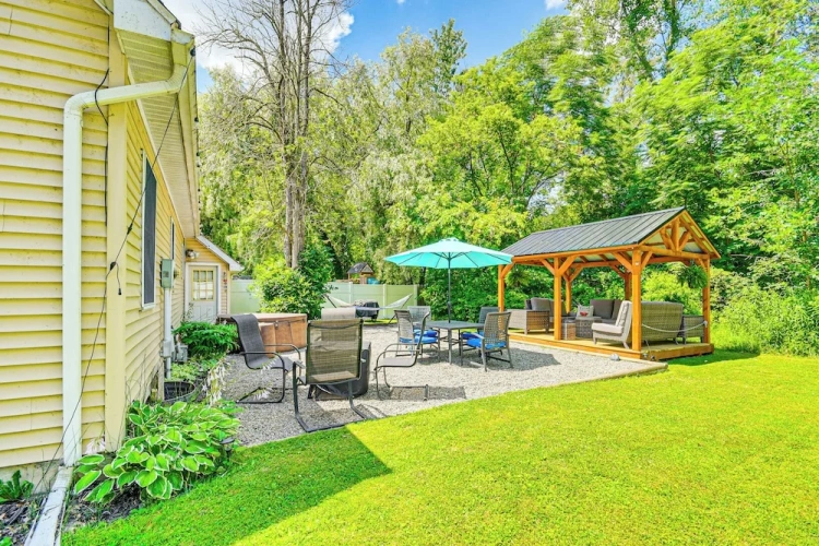 3 Bedrooms Cottage