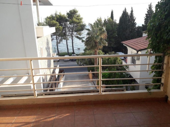 1 Bedroom Apartment with sea view