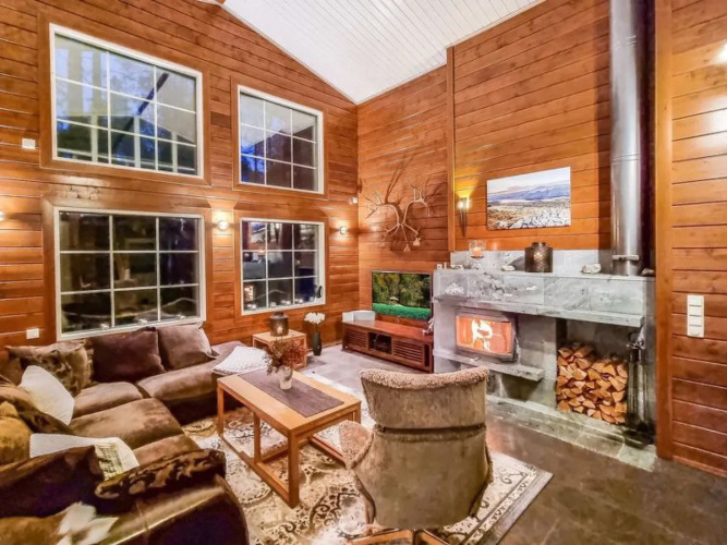 Arctic Chalet