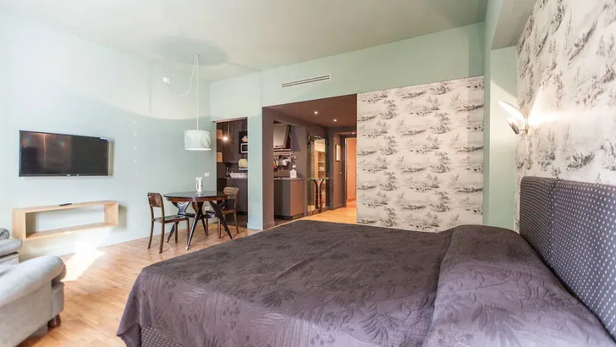 Rental in Rome Suite Spanish