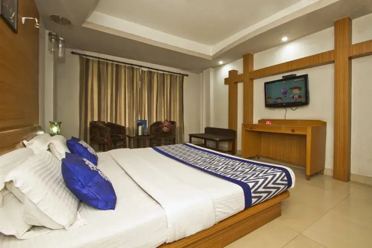 OYO 8606 Hotel Snow Princess