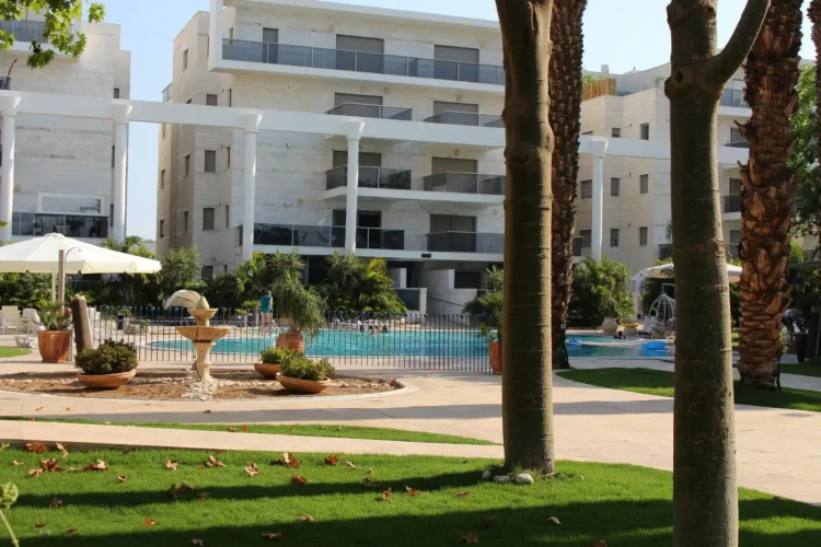 Green garden suite Eilat
