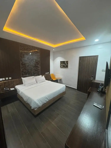 Bottega Apartment & Suites