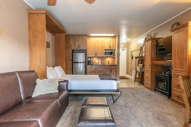 132 Bldg C Condo
