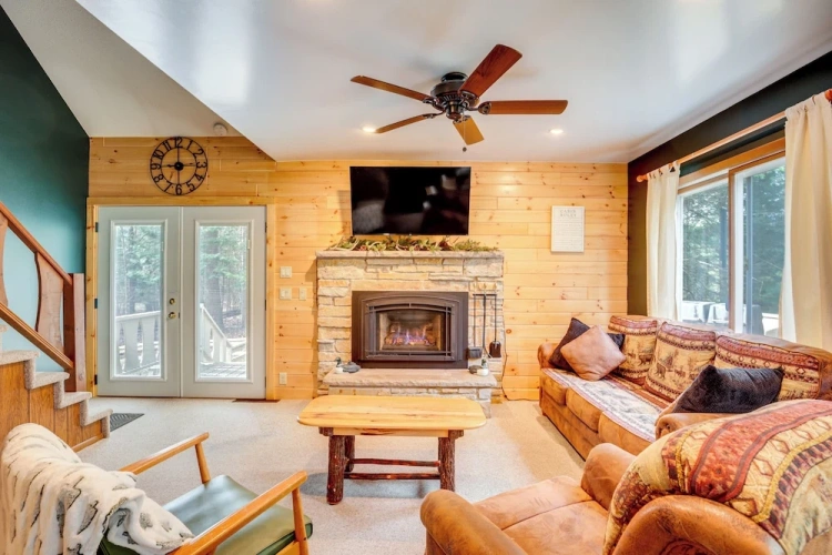 4 Bedrooms Cottage