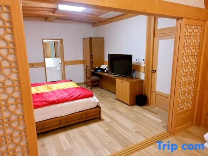 Quadruple Family Suite