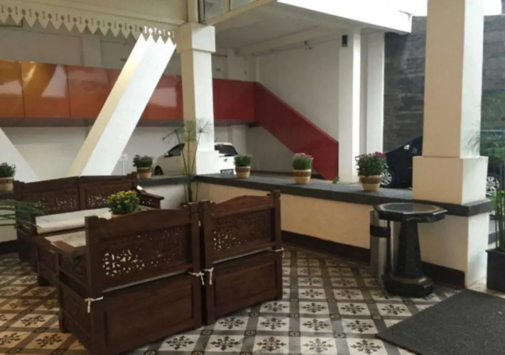Alimar Hotel