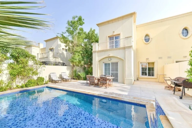 4 Bedrooms Family Villa with view