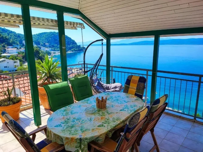 3 Bedrooms Apartment