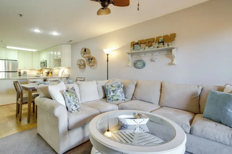 2 Bedrooms Apartment