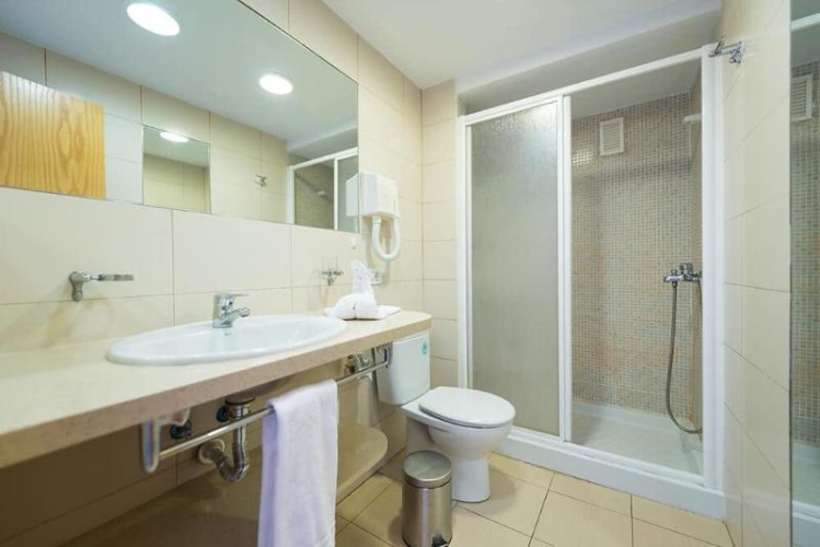 1 Bedroom Apartment with balcony