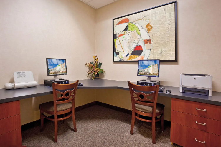 Holiday Inn Purdue - Fort Wayne by IHG