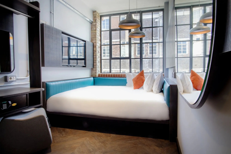 New Road Hotel