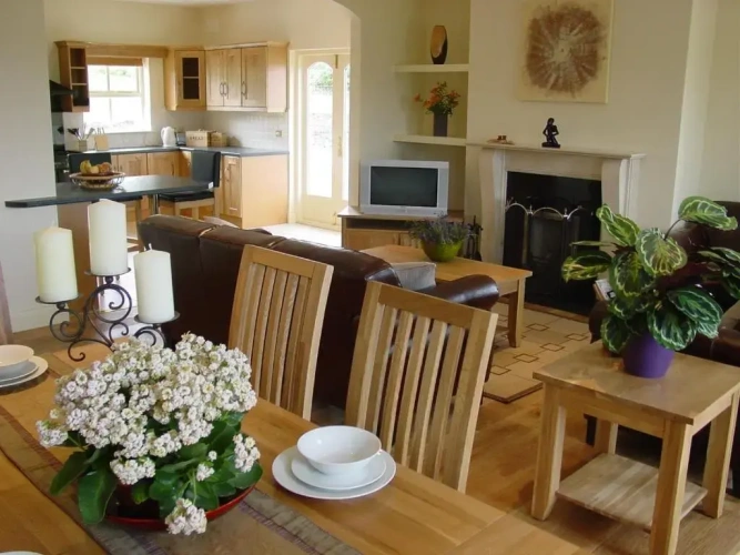 2 Bedrooms Cottage