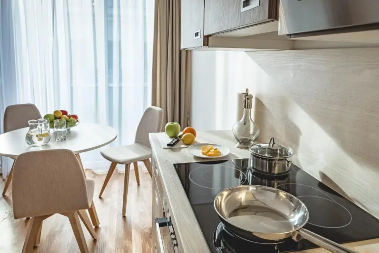 Oliver Apartments | contactless check-in