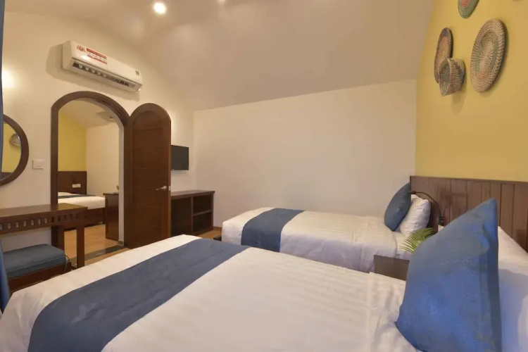 Saclo Villa and Hostel