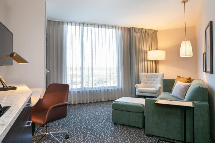 1 Bedroom Suite