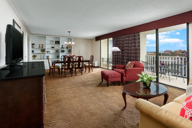 DoubleTree by Hilton Washington DC North/Gaithersburg photo 9