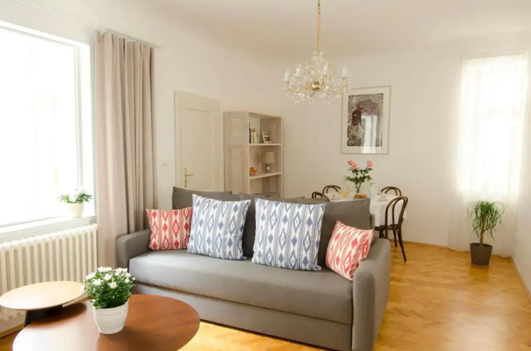 Unique Apt 250M From The Charles Bridge