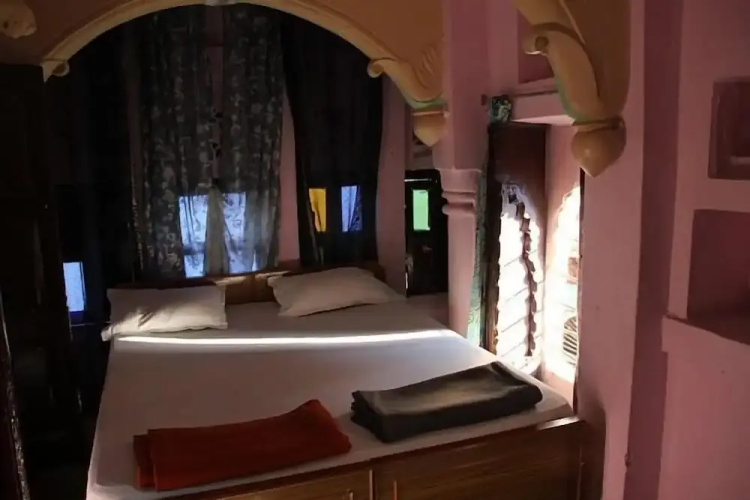 Hare Krishna Guest House