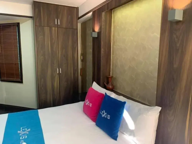 Alpine LXPD Water Chalet