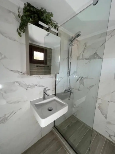 Lucid Dream Apt. Bozinis 2