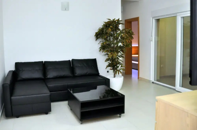 Apartments Laguna