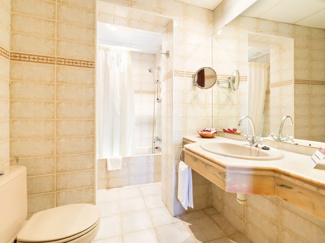Hotel Guitart Rosa - Adults Only photo 10