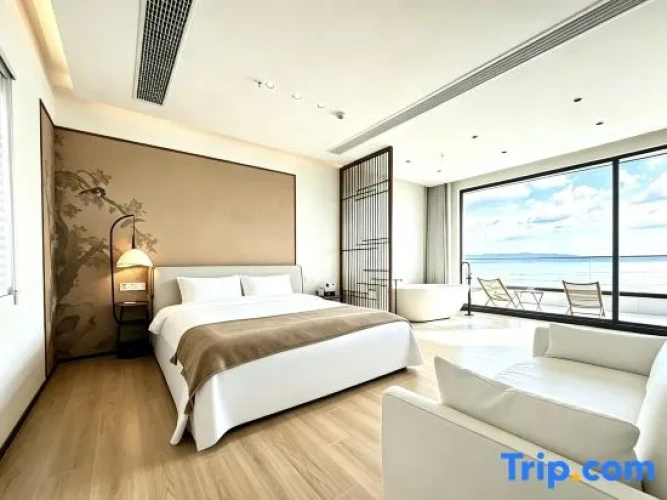 Family Suite with lake view