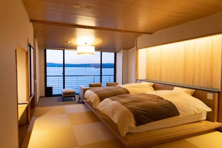 Standard Twin room with sea view