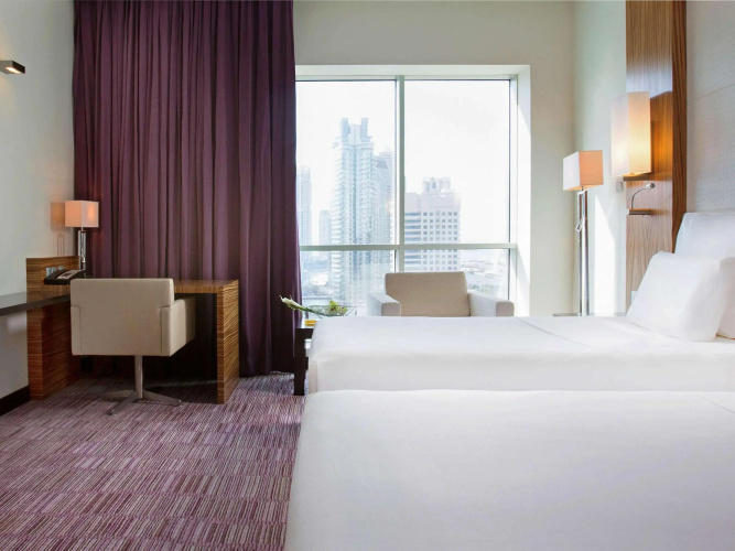 Pullman Dubai Jumeirah Lakes Towers - Hotel & Residence