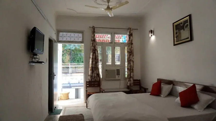 UbEx Home Hermitage Rishikesh