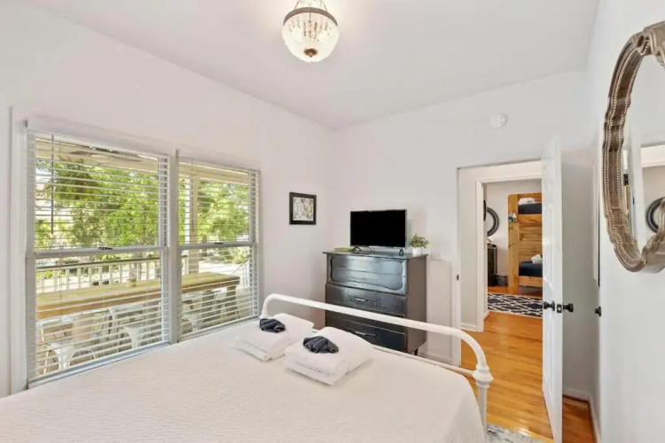 307 W Indian - The Prickly Pear