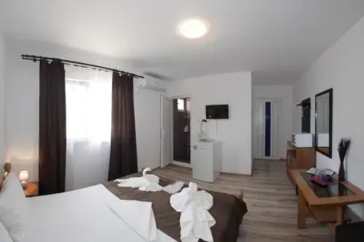Panos
