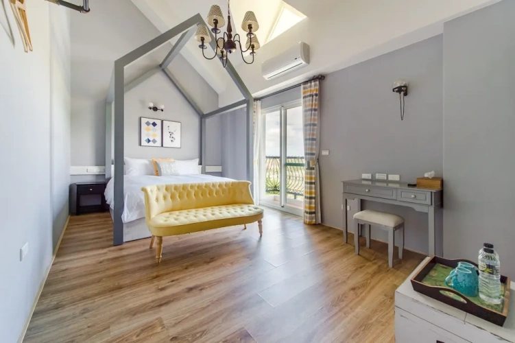 Standard Double room with balcony and with mountain view