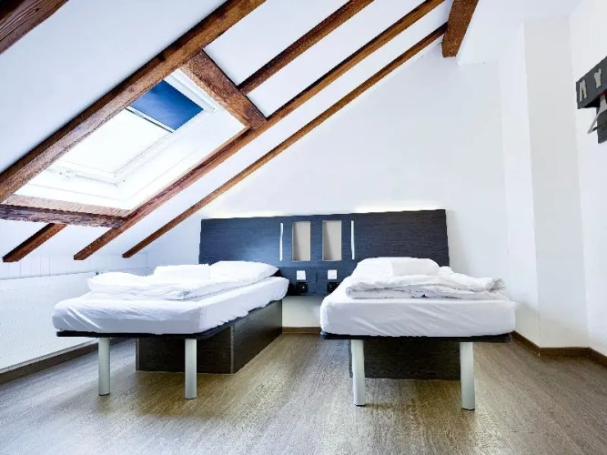 2 Bedrooms Standard Family room