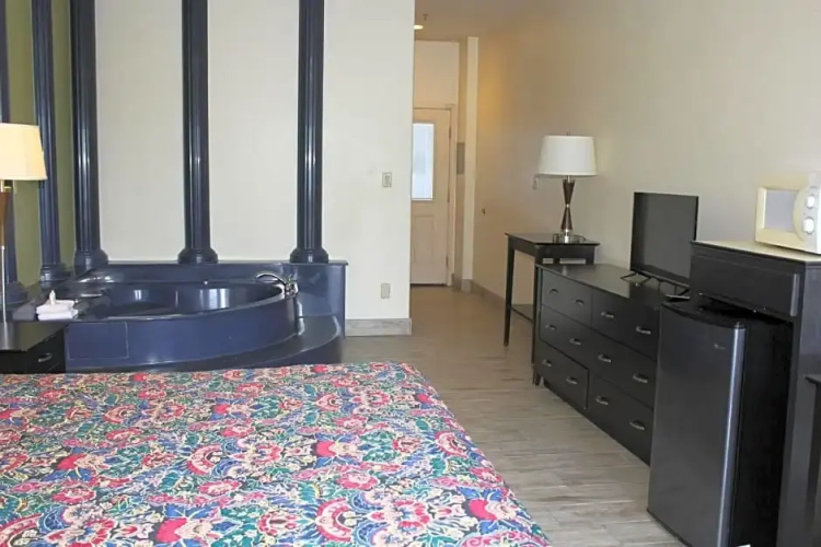 Casa Bella Hotel and Suites