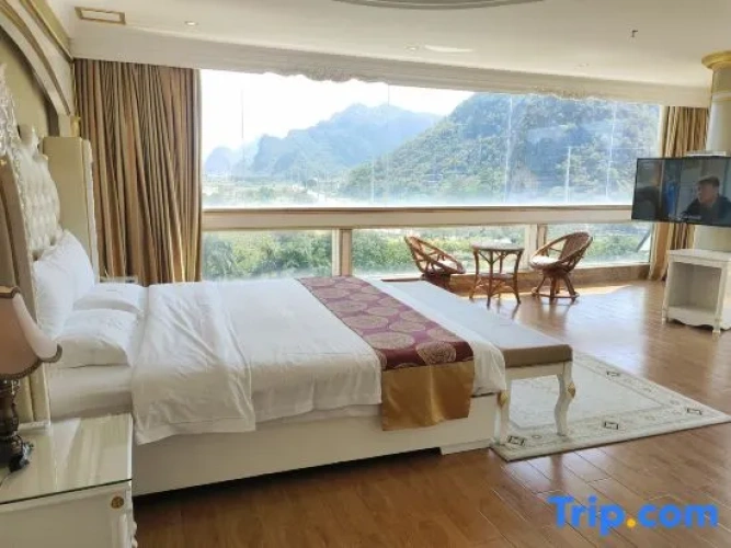 Standard Twin room with mountain view