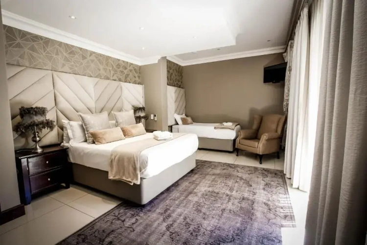 Deluxe Triple room