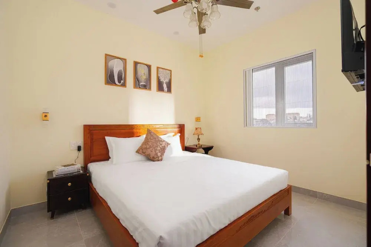 CandlePine Suites