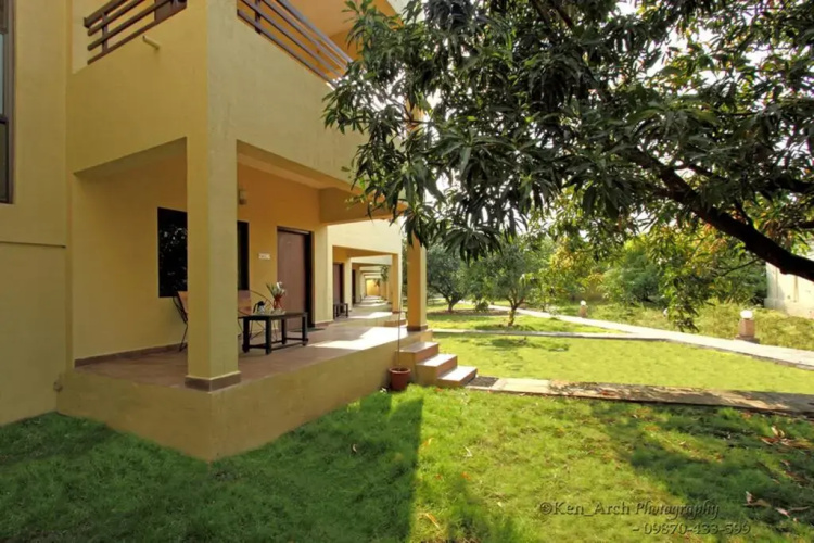 The Lodge Gir