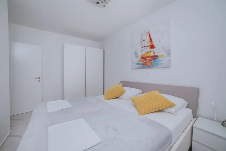 Apartment Relax with Jacuzzi & Garden