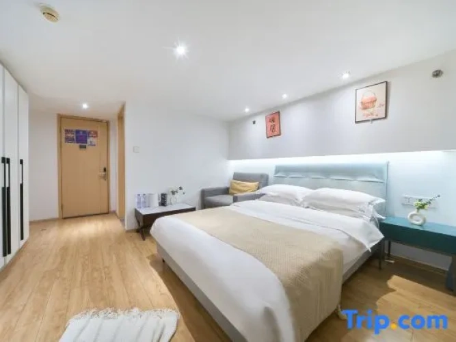 Deluxe Quadruple Suite
