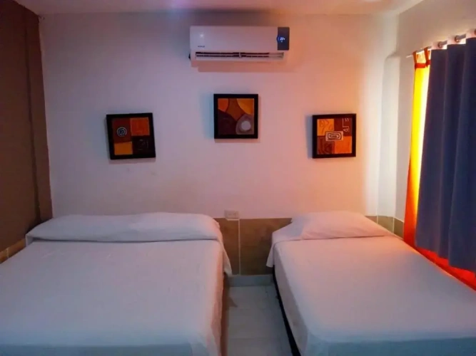 Standard Triple room