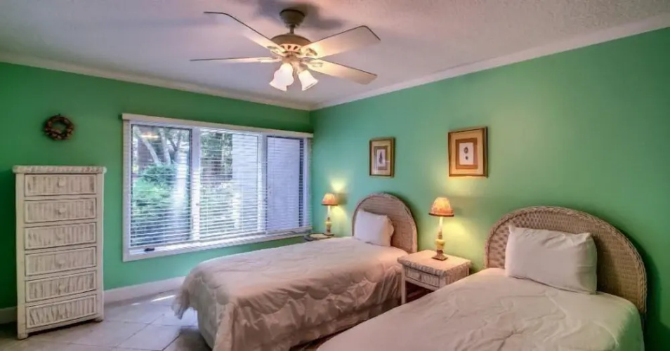 3214-fairway-oaks